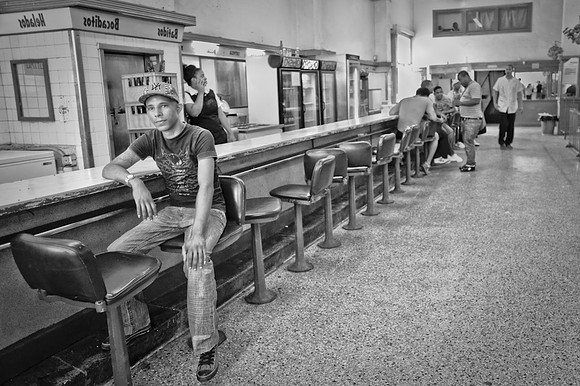MMaxwell_1Walking009